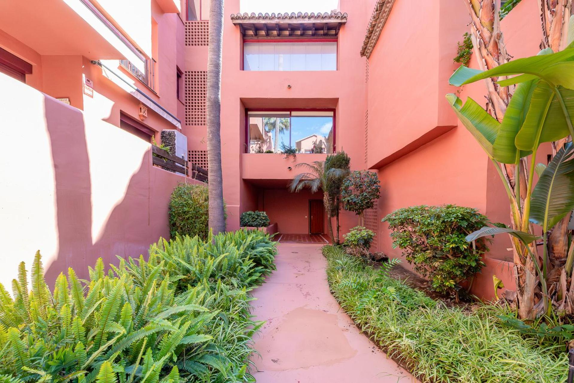 Oleholidays Jardines Don Carlos Junto Al Mar Apartamento Marbella